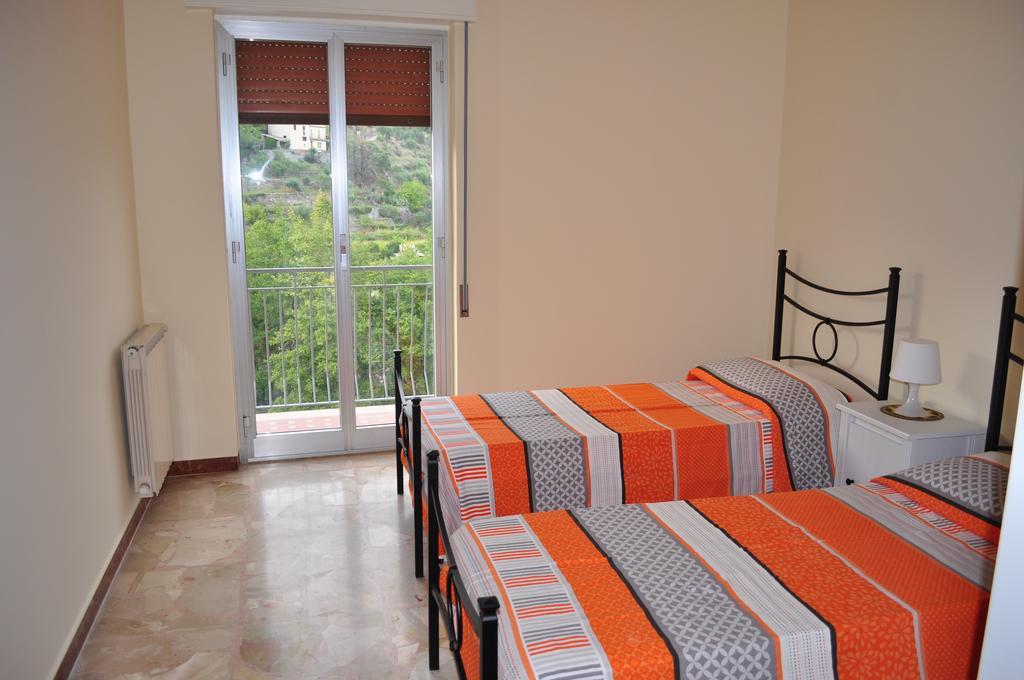 Casa Catena Francavilla di Sicilia Zimmer foto